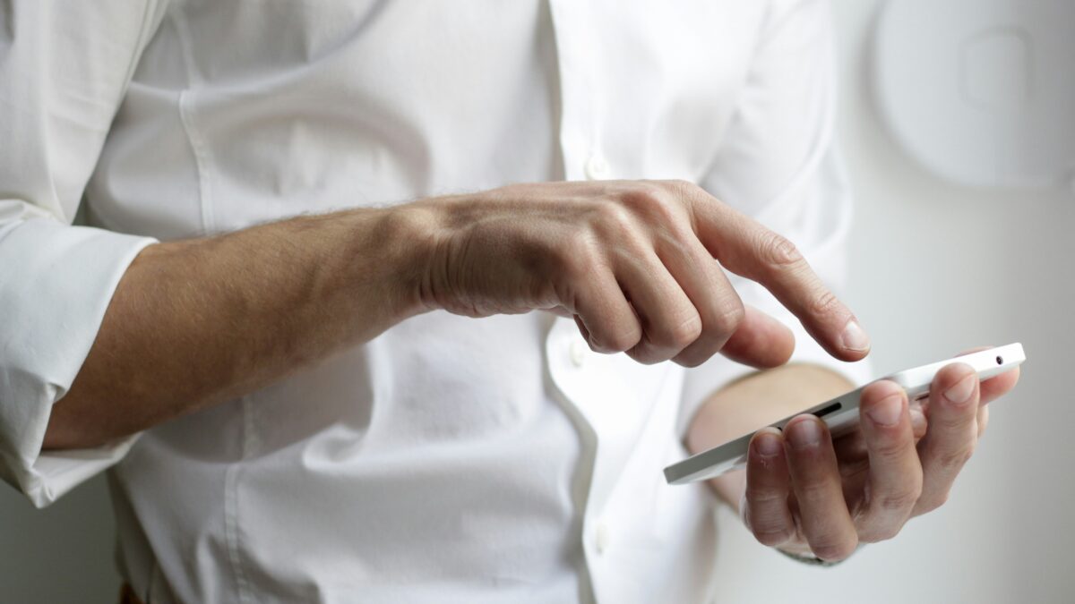 how does VoIP work for business